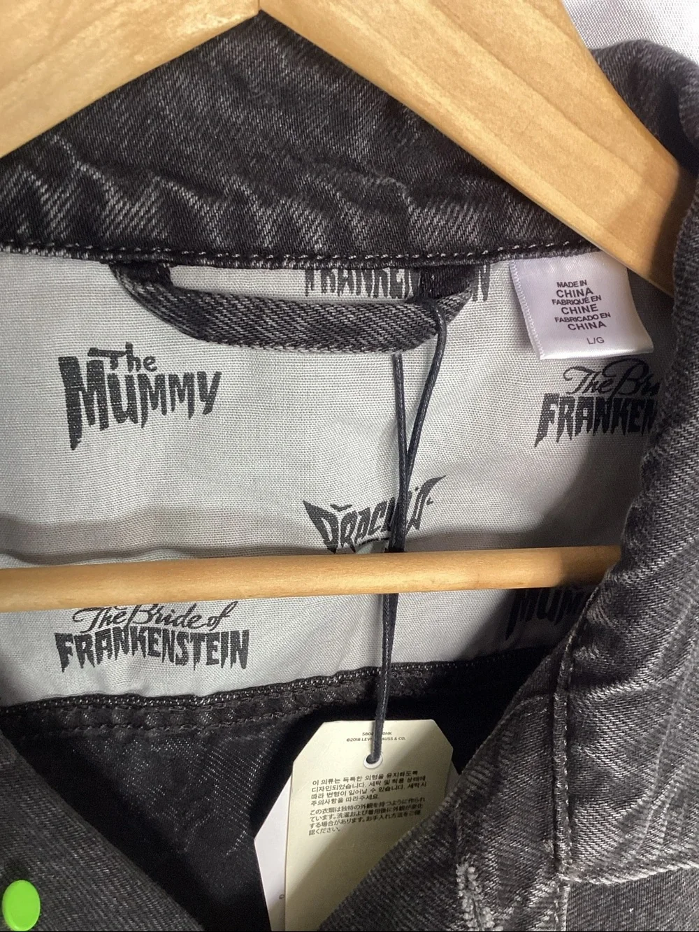 Levi’s Frankenstein Denim Jacket Universal Monsters Men Size L Black New